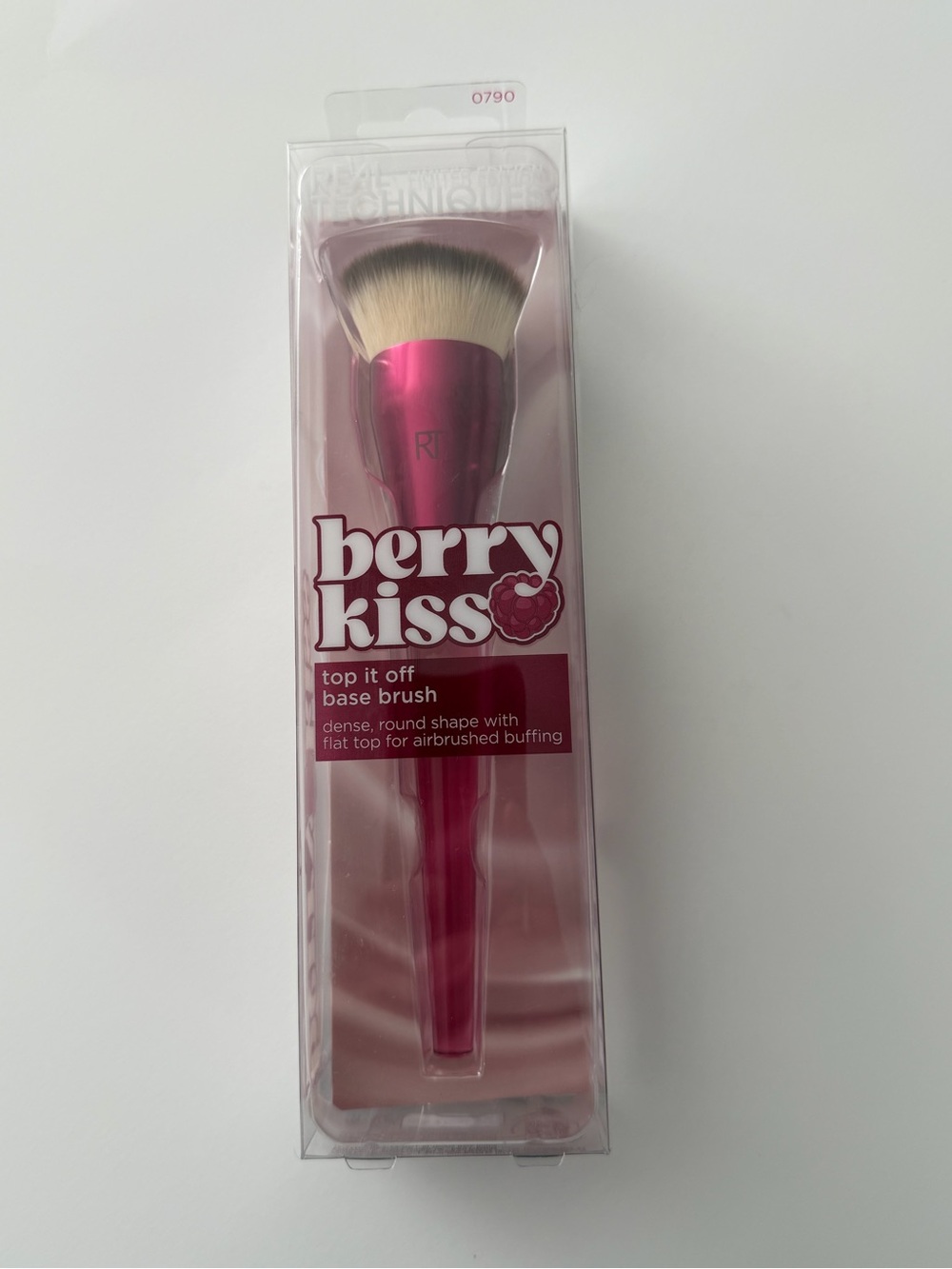 Real Techniques Berry Kiss Pink Foundation/Base Brush